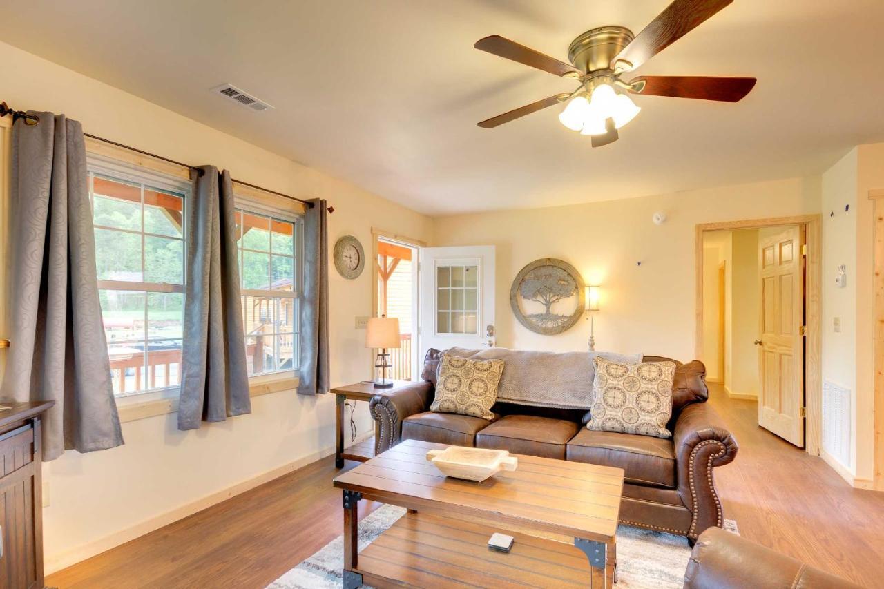 Cozy Cabin On Tuckasegee River - Near Bryson City Zewnętrze zdjęcie