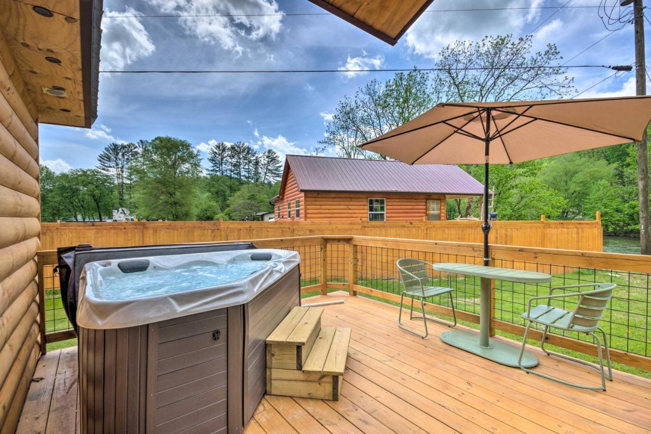 Cozy Cabin On Tuckasegee River - Near Bryson City Zewnętrze zdjęcie