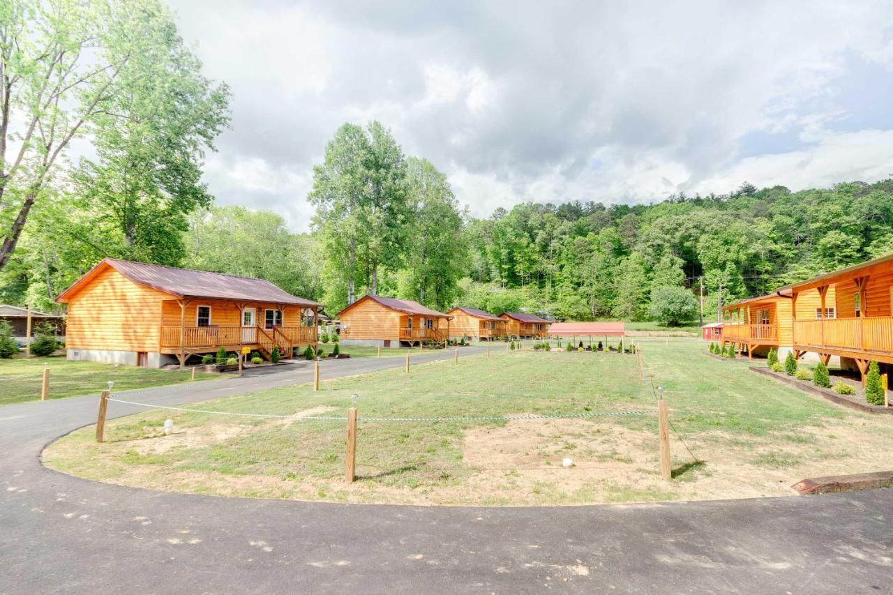 Cozy Cabin On Tuckasegee River - Near Bryson City Zewnętrze zdjęcie
